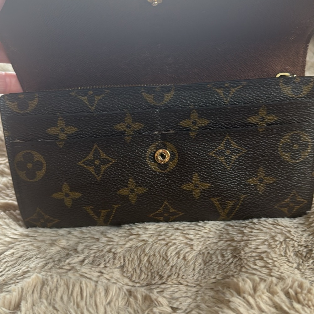 Wallet - Picture 5 of 11